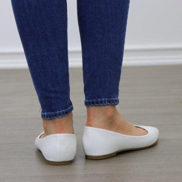Faux Leather White Pointy Toe Flat Shoes - Picture 6 of 7